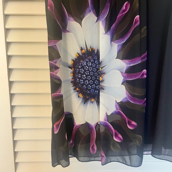 Carré Noir Hawaiian Woman’s Blouse (BRAND NEW!) - Picture 4 of 5